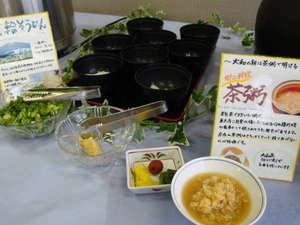 朝食バイキング　奈良名物の“茶がゆ”“三輪そうめん”