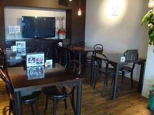 ホテル１階土産物店内　喫茶コーナー 