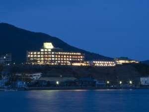 ■天空ホテル海廬　外観夜景