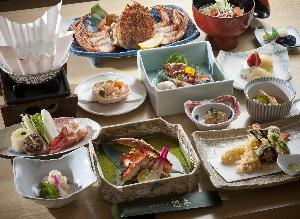 ４大がに（ずわい、タラバ、毛蟹、花咲）を様々な調理法でご提供