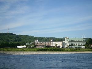 十勝川とホテル