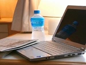 部屋でも有線ＬＡＮ使用可能♪