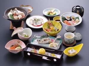 ご夕食の一例です。（プラン・時節により変更があります）