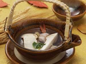 松茸の土瓶蒸し(イメージ)