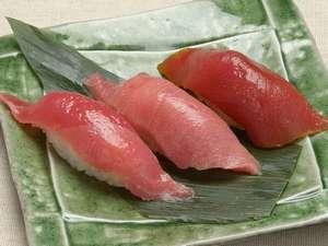 鮪鮨三貫セット(イメージ)