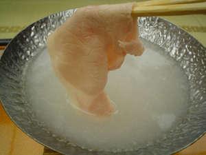 伊達産の黄金豚を使ったしゃぶしゃぶ！ブランド肉を味わおう！！