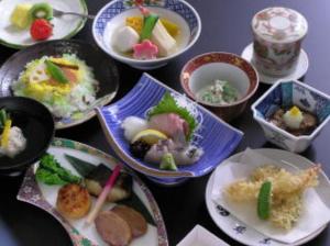 夕食メニューの一例