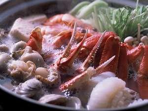 「海鮮鍋」料理例（写真は3人前）