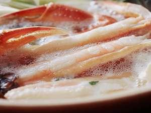 「カニ鍋」料理例（写真は3人前）