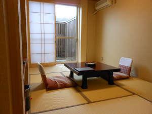 平成２４年３月オープンの６畳和室