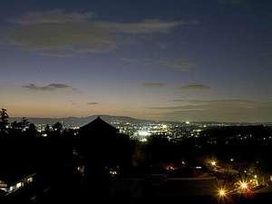 東大寺二月堂から見る奈良市内の夜景
