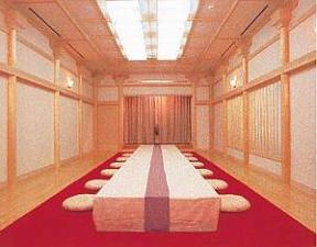 宮廷の設之を想う大宮の間で「天平の宴」を
