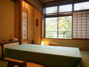 【お食事処 個室料亭】お客さまだけの個室だからゆっくり食事と会話を楽しめます