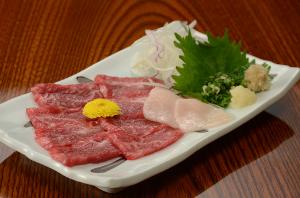 馬刺し