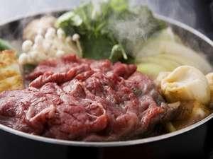 料理長が厳選した岡山和牛を特製のわりしたでどうぞ。.