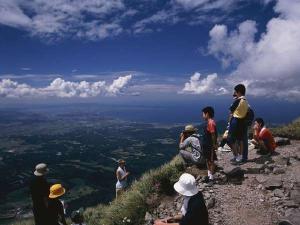 日本の名山第三位となった秀峰『大山』の頂上から眺める日本海のパノラマ