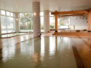 源泉掛け流し100％の「美肌の湯」は入浴後お肌がつるつるになると評判です。