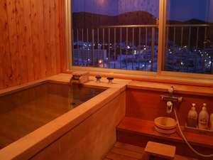 飛燕閣和室特別室　展望檜風呂　眺望満点です