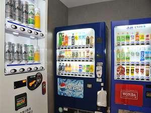 自動販売機コーナーはホテル4階にございます。
