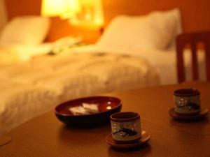 お部屋菓子を食べながらのんびりしてください。