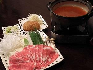 ピリリと旨い豚キムチが食欲をそそります♪