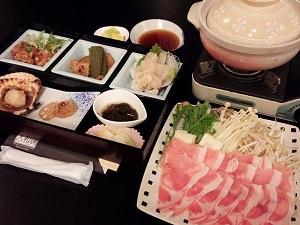 【ボリューム重視！まんぷく定食】黄金豚の豚しゃぶバージョン♪豚キムチ鍋、ジンギスカンの３種より選択可