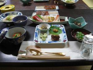 宴会料理の一例泊まり会食も好評です。予算は、ご相談下さい。