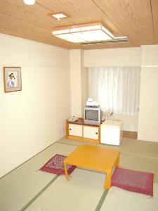 和室（バスなし・トイレなし、大浴場及びフロア共用トイレ利用）