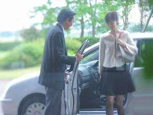 【お出迎え】暖かい笑顔でお出迎えいたします