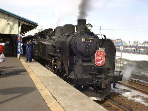 期間限定で蒸気機関車運行
