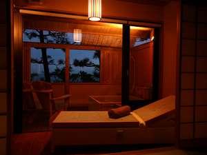 全ての部屋に異なる岩盤ベッドをご用意しており、それぞれ癒しのひと時をお楽しみいただけます。