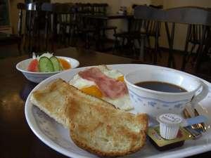 朝食　洋食　コーヒーおかわりできます。