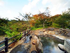 男性専用露天風呂「四季の湯」開放感あふれる景色をお楽しみください