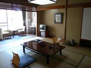 【和室10畳トイレ付お部屋】景色は見えないけど価格がとってもお得。