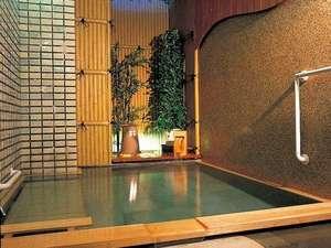 貸切家族風呂”珊瑚”　ご家族、カップルで貸しきれるお風呂です（予約不要）空いているお時間でどうぞ。