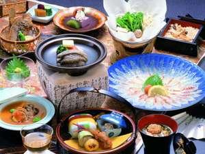 【平日マル得プラン・あわび付き会席プラン】１人に１枚のあわび踊焼き付でこの価格。お得です♪