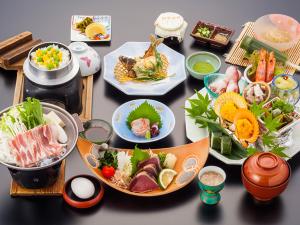 夏の皿鉢料理