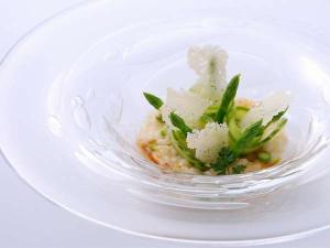グリーンアスパラガスのリゾット　パルメザン風味