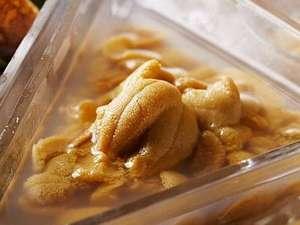 ６月から８月まで　生ウニ
