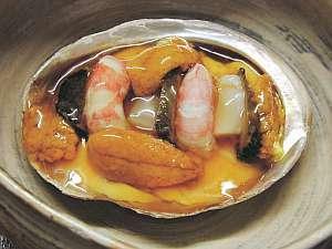 磯の宝蒸し　６月から８月まで寒くなってきたら変更する予定です