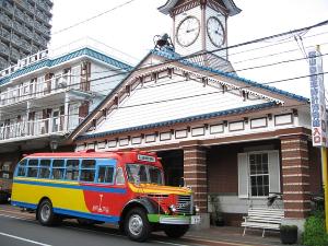 福山自動車時計博物館は徒歩約20分