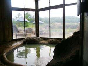 5月から10月だけやってる、地元でも知らない人が多い隠れた名湯　黄金温泉