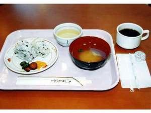 朝食一例