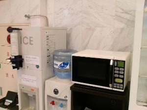 電子レンジ、ウォーターサーバー、製氷機