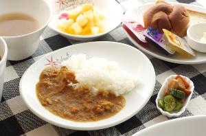 「イル・キャンティ」朝食イメージ(カレー)