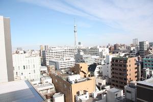 目の前にスカイツリーが見えるお部屋もあります