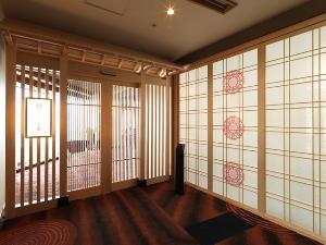 ■【別館宿泊専用ラウンジ「七竃」】／別館客室ご宿泊のお客様専用の特別ラウンジです。