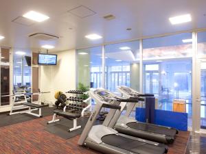 ご宿泊のお客様は無料でトレーニングジムをご利用頂けます。(営業時間8:00-22:00)