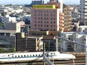 新幹線名古屋方面向きとホテル