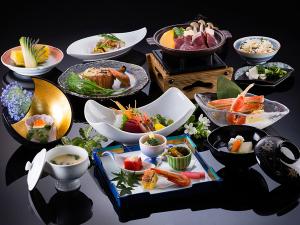 【お部屋食】メニュー一例※季節や仕入れ状況、ご宿泊料金により、内容は変わります。